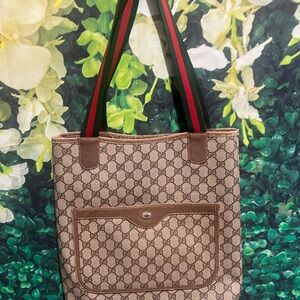 Pre-loved Gucci Sherry GG Supreme Vintage Tote Bag